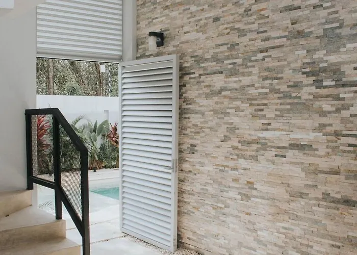 G , With Palapa In Villa